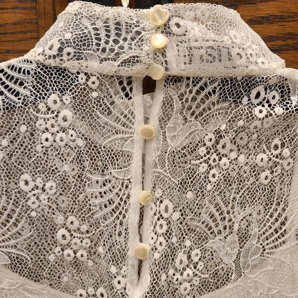 Carlisle Lace top - Picture 5 of 5